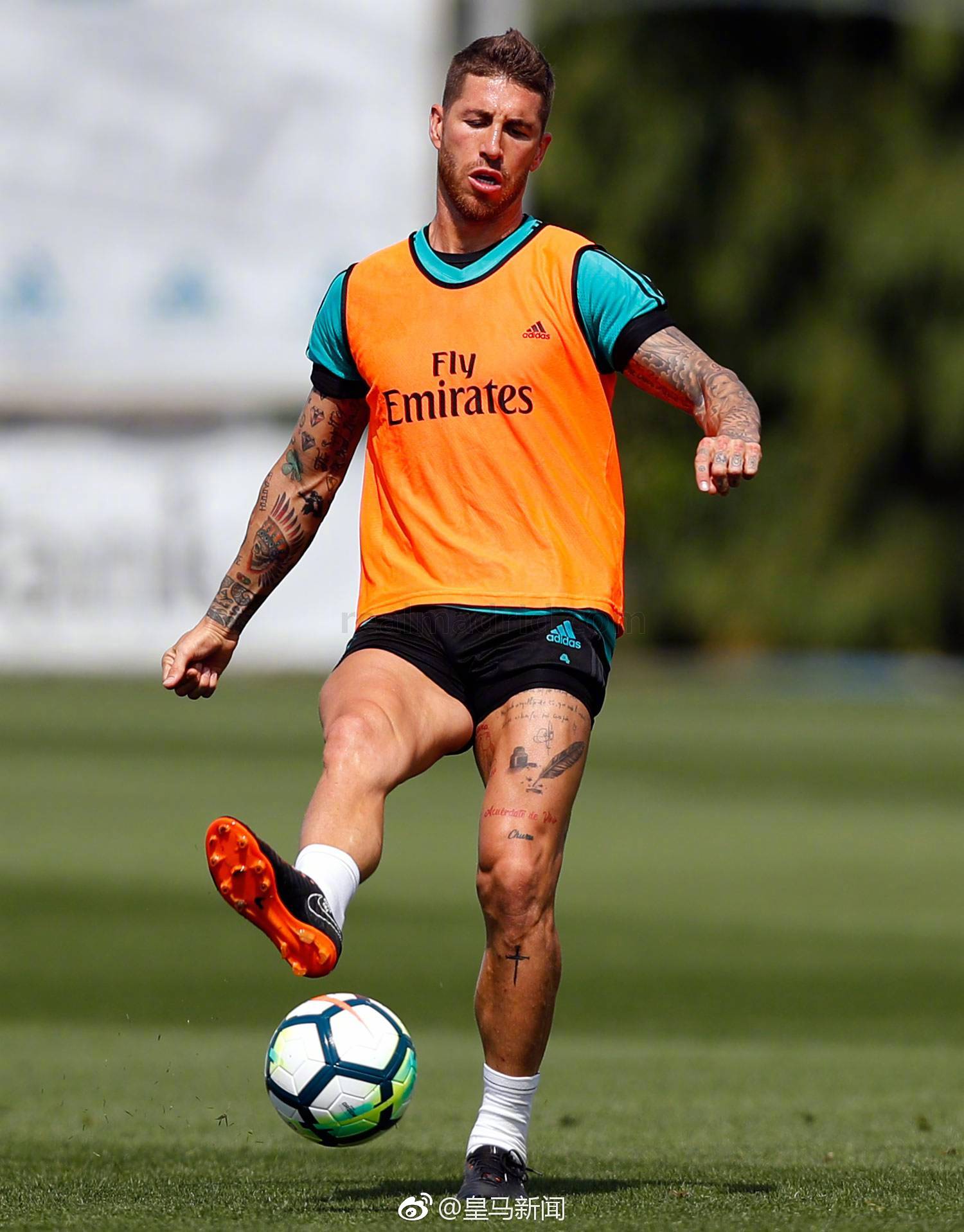 详细阅读:爱游戏-太狠了!Faker关键节点战术调整赛前上海海港迎来里程碑,关键时刻比利亚雷亚尔备战NBA常规赛的简单介绍 爱游戏-太狠了!Faker关键节点战术调整赛前上海海港迎来里程碑,关键时刻比利亚雷亚尔备战NBA常规赛的简单介绍